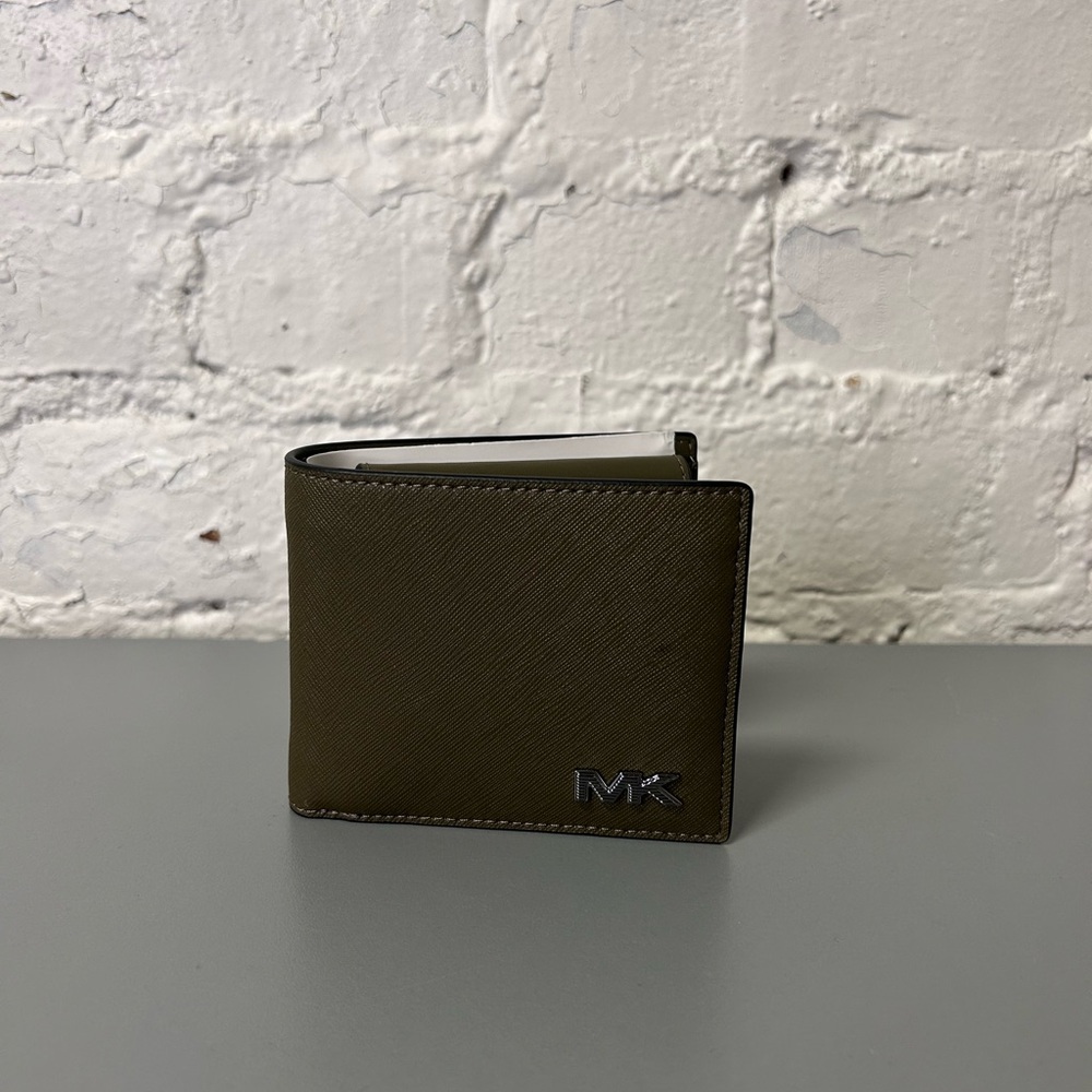 Michael Kors Rivington Leather Billfold Wallet With Coin Pouch in Olive Green